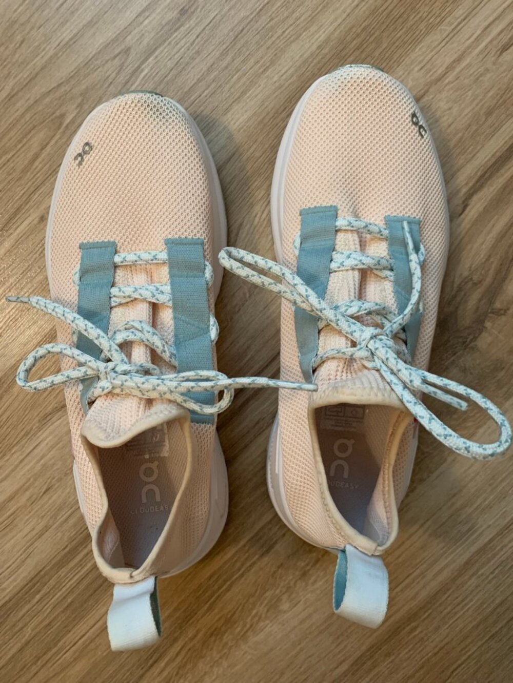 On Running Cloudeasy Pink Sneakers – Size 8